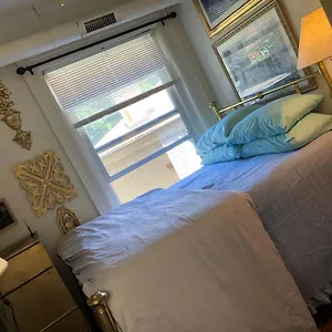 Highland Park Apartment